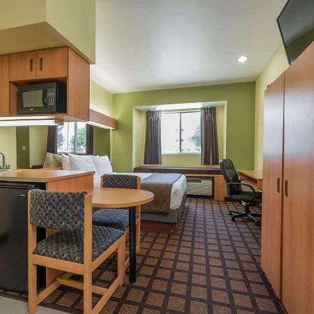 Microtel Inn & Suites By Wyndham Ft. Worth North/At Fossil Fort Worth Buitenkant foto