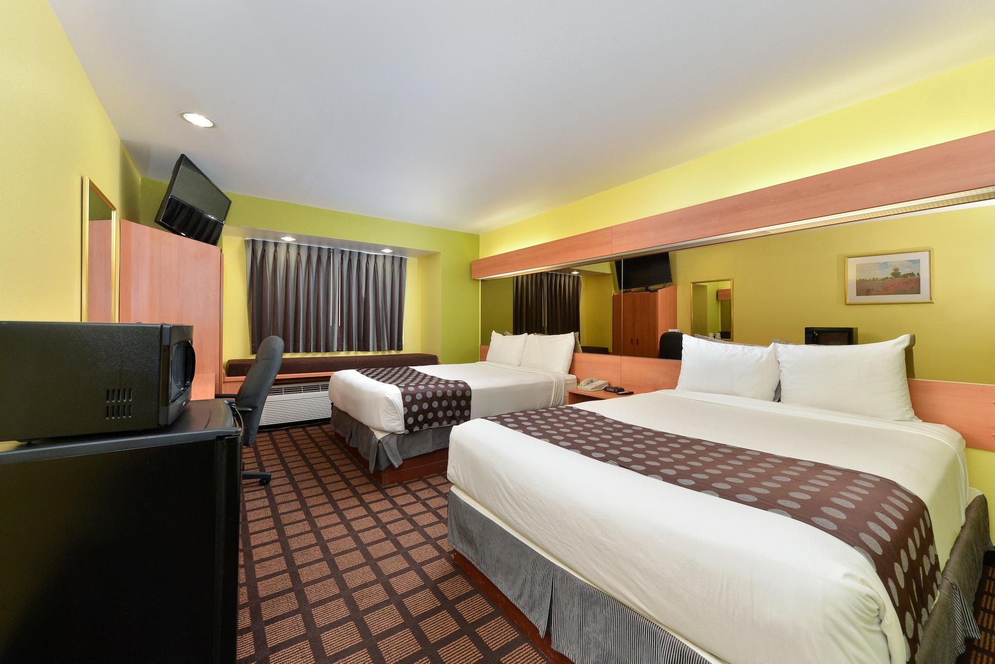 Microtel Inn & Suites By Wyndham Ft. Worth North/At Fossil Fort Worth Buitenkant foto