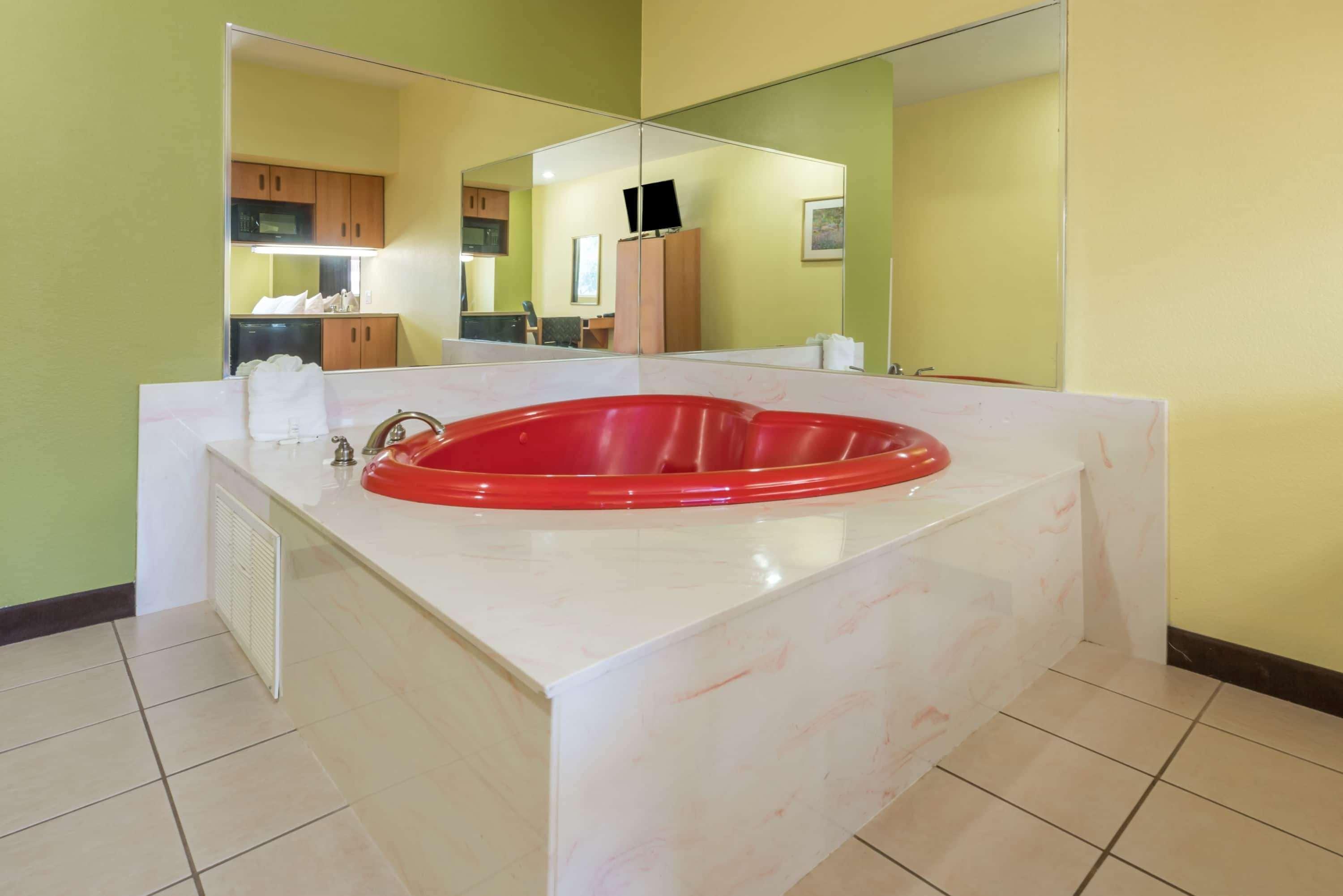 Microtel Inn & Suites By Wyndham Ft. Worth North/At Fossil Fort Worth Buitenkant foto